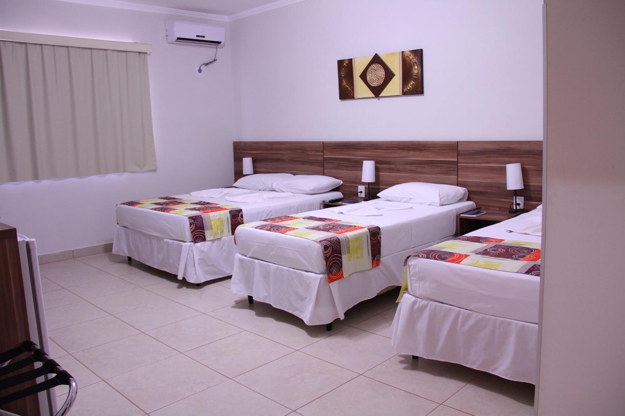 Beira Lago Palace Hotel Morrinhos  Bagian luar foto