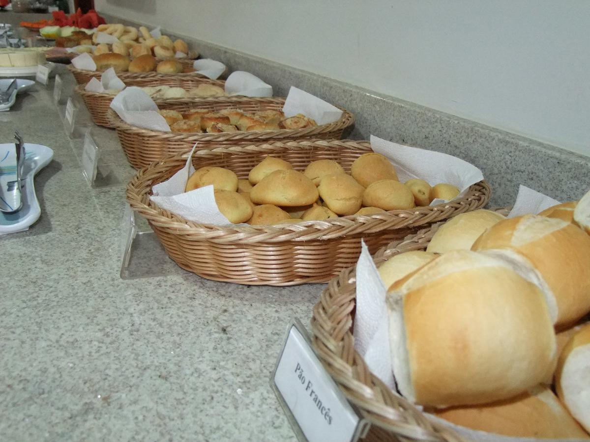 Beira Lago Palace Hotel Morrinhos  Bagian luar foto