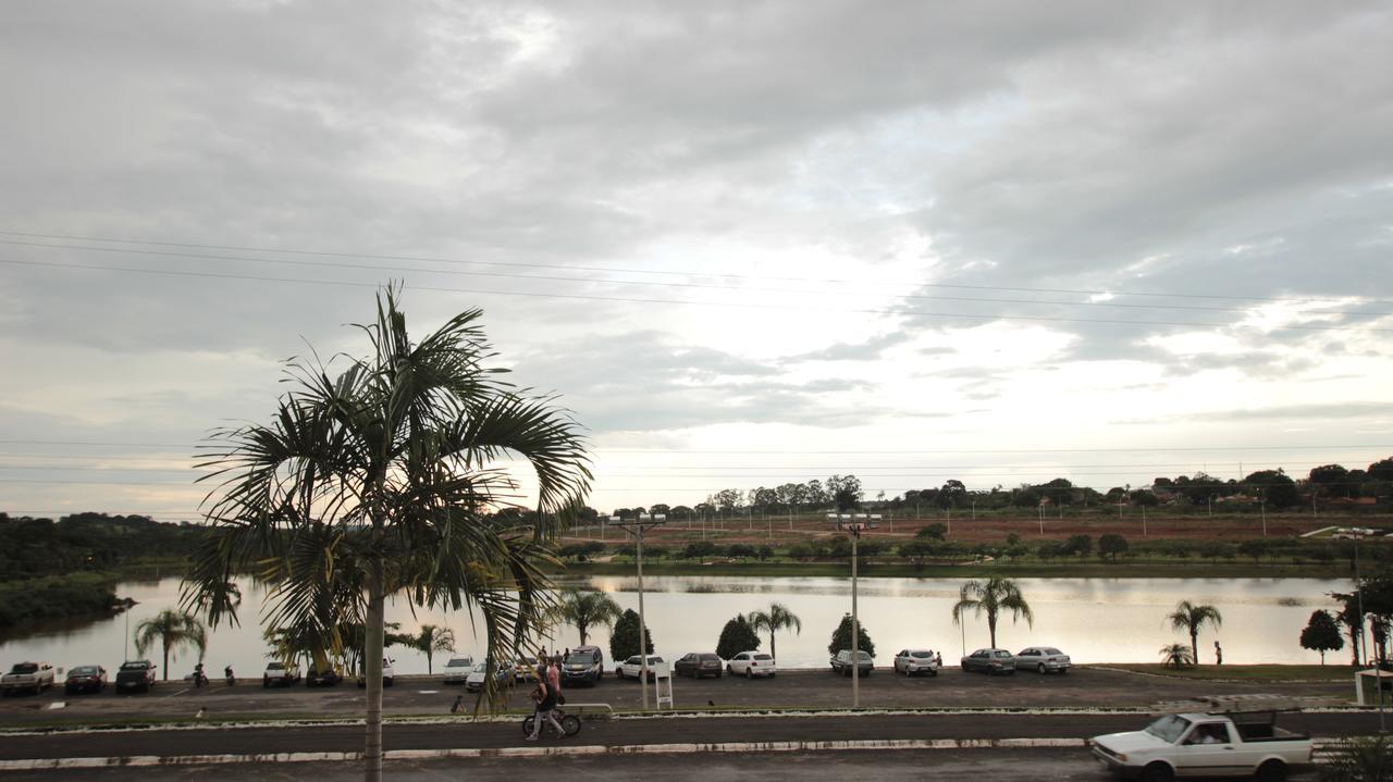 Beira Lago Palace Hotel Morrinhos  Bagian luar foto