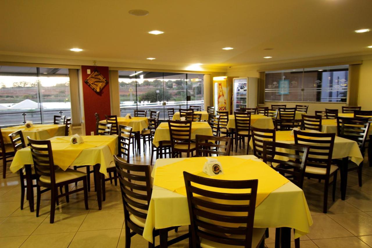 Beira Lago Palace Hotel Morrinhos  Bagian luar foto
