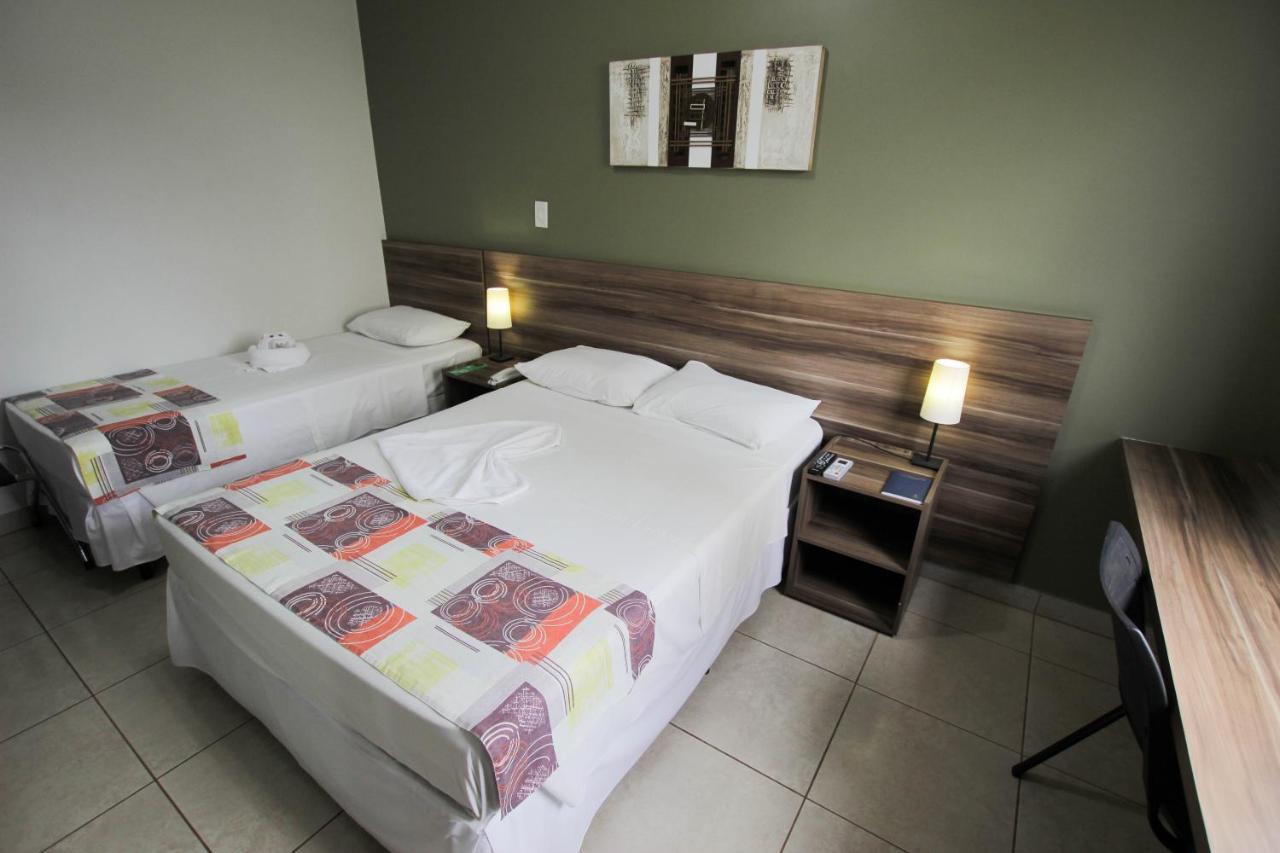 Beira Lago Palace Hotel Morrinhos  Bagian luar foto