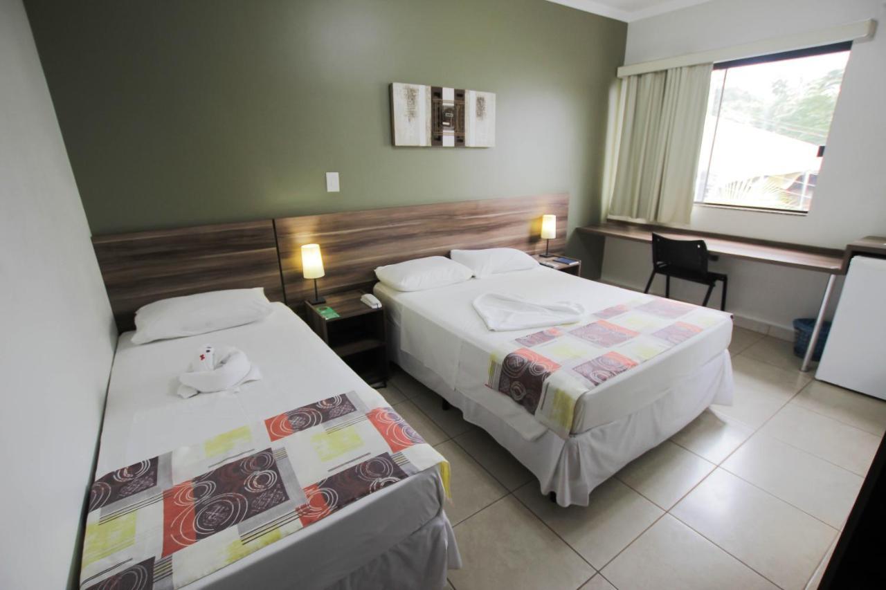 Beira Lago Palace Hotel Morrinhos  Bagian luar foto