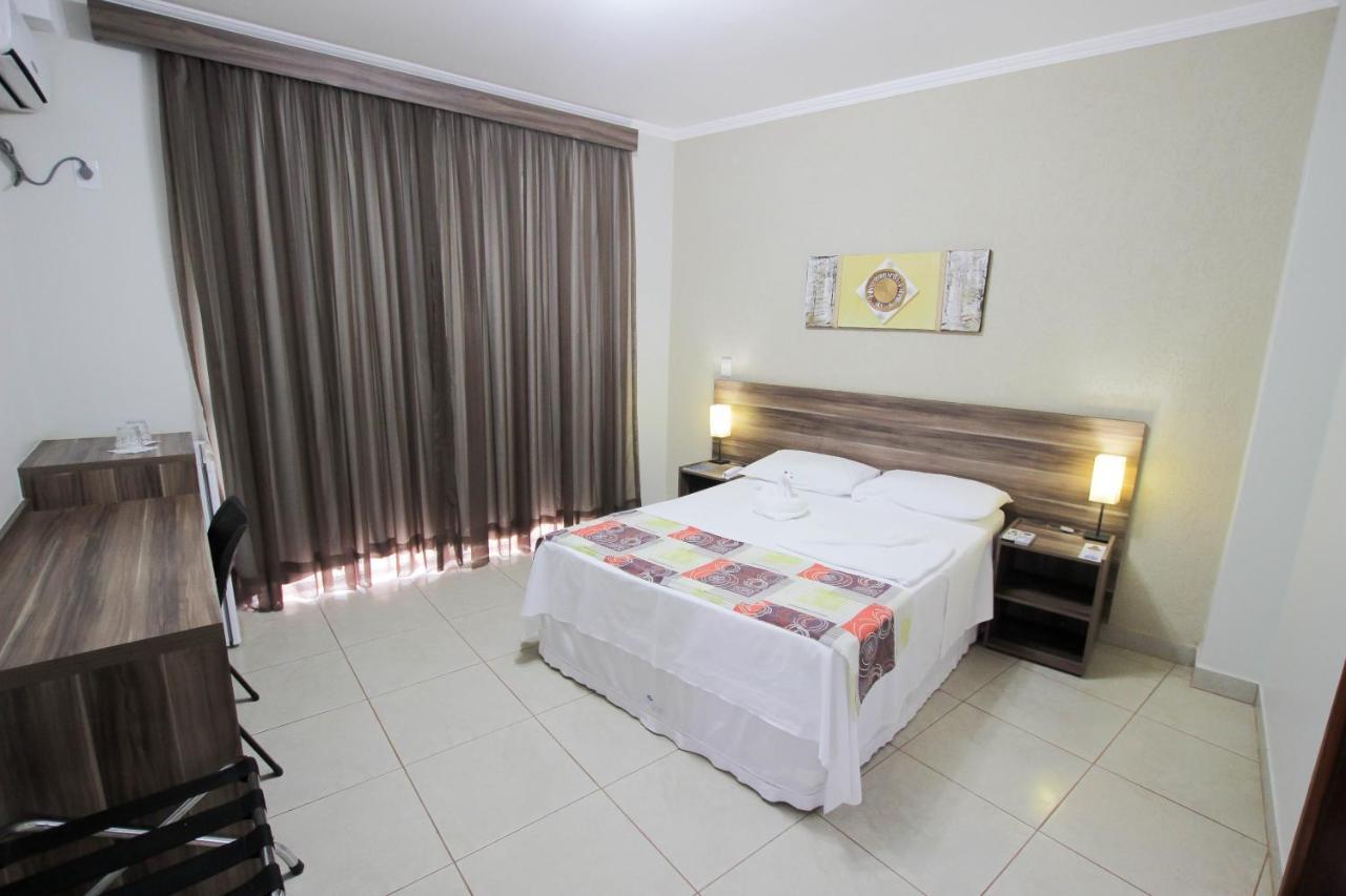 Beira Lago Palace Hotel Morrinhos  Bagian luar foto